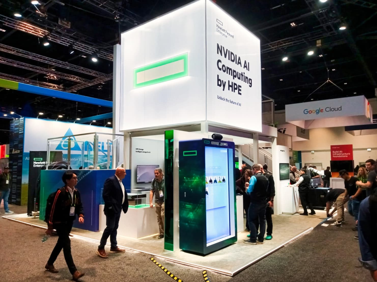 HP Double Deck, custom display installation, for AI Conference